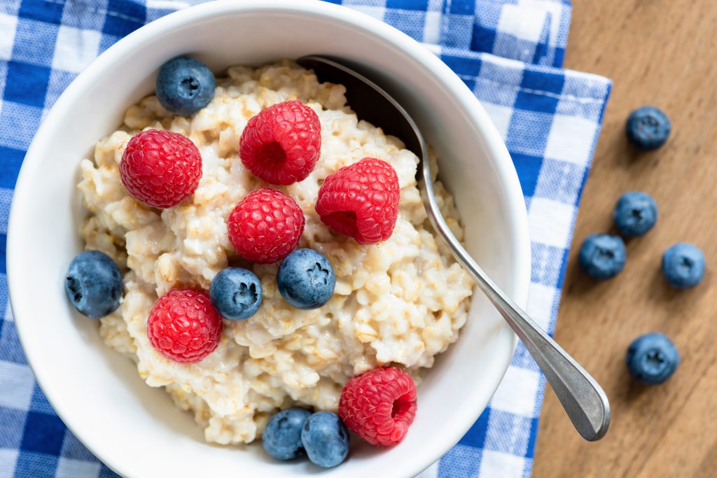 7 Amazing Benefits of Eating Oatmeal