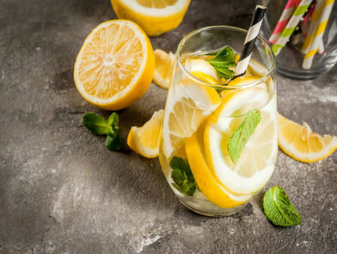 Benefits Of Drinking Lemon Water