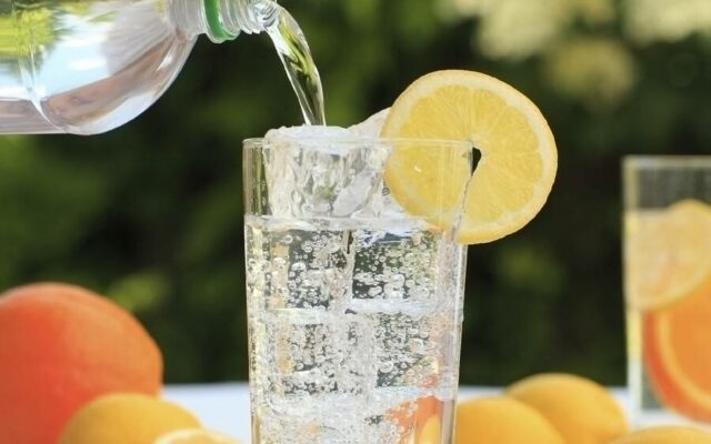 Benefits Of Drinking Sparkling Water