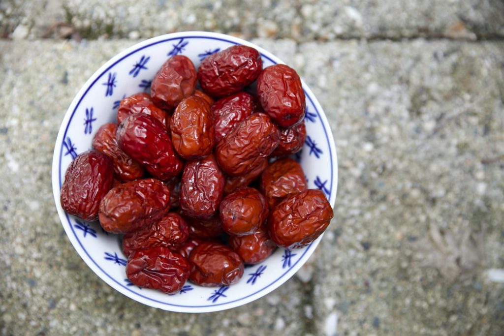 5 Promising Health Benefits Of Dates