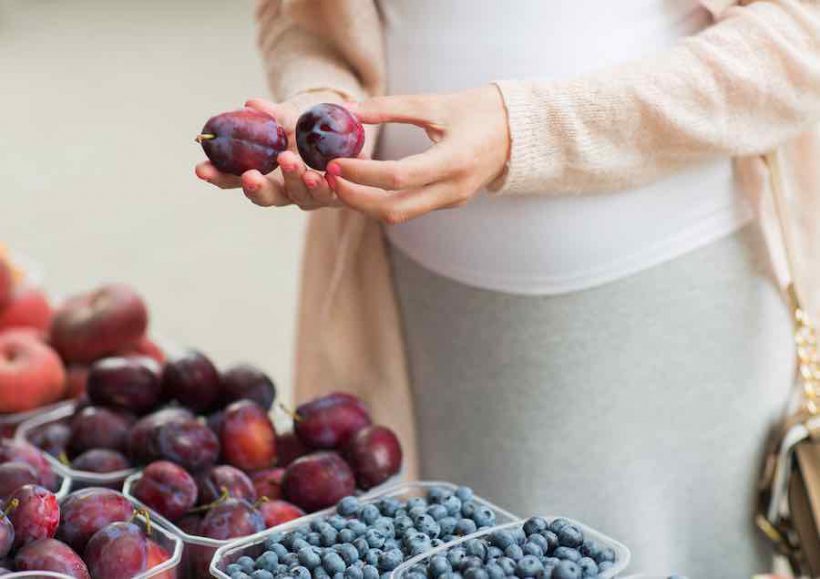 10 Benefits of Eating Plums For Your Body and Brain