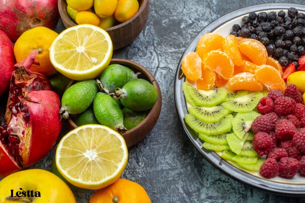 12 Low Sugar Fruits to Enjoy (With Sugar per Serving)