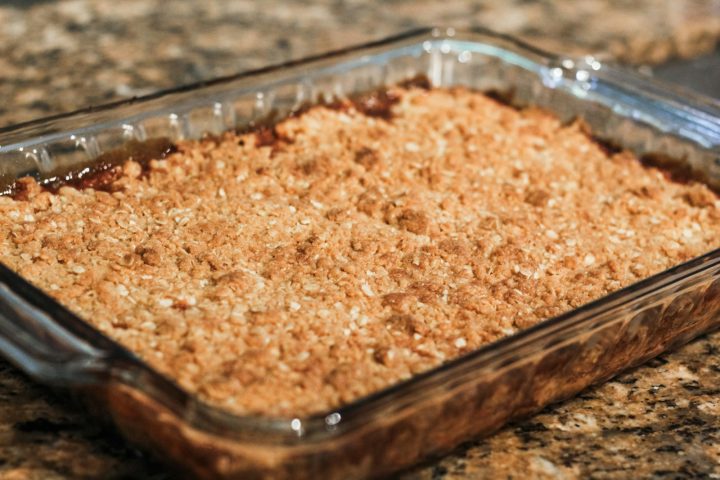 Healthy Apple Crisp Sweetened With Just 1/4 Cup Maple Syrup