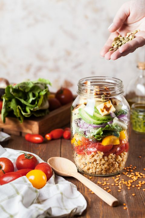Mason Jar Salads That Stay Crisp Until Thursday